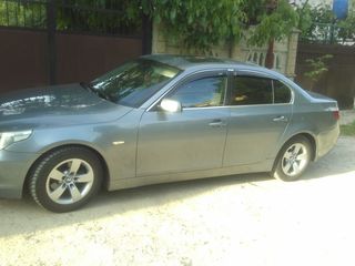 BMW 5 Series foto 7