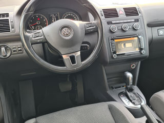 Volkswagen Touran foto 8