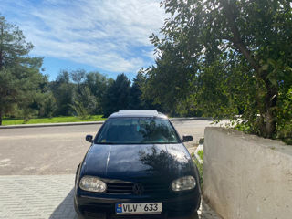 Volkswagen Golf foto 1