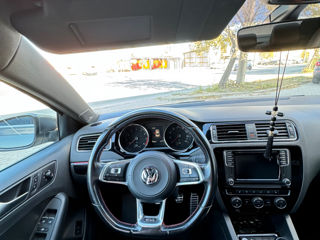 Volkswagen Jetta foto 5