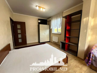 Apartament cu 2 camere, 50 m², Poșta Veche, Chișinău foto 3