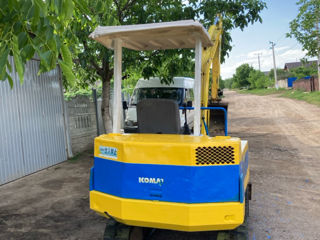 Excavator komatsu foto 3