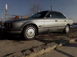 BMW 5 Series foto 7