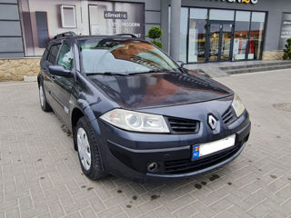 Renault Megane foto 2