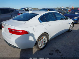 Jaguar XE foto 5