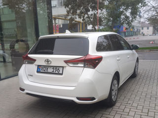 Toyota Auris foto 4