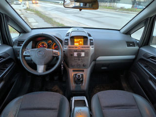 Opel Zafira foto 9