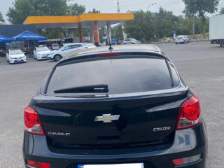 Chevrolet Cruze foto 2