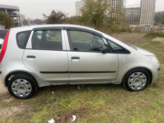 Mitsubishi Colt foto 5