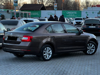 Skoda Octavia foto 3