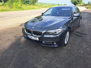 BMW 5 Series foto 1