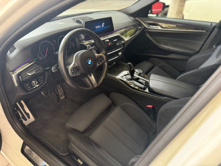 BMW 5 Series foto 7