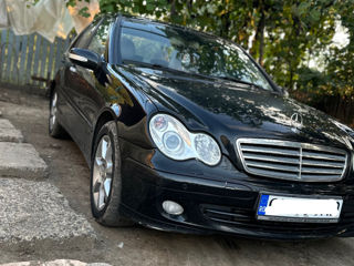 Mercedes C-Class