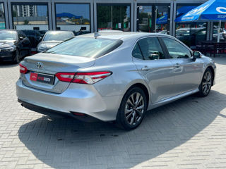 Toyota Camry фото 4