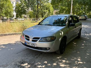 Nissan Almera foto 2