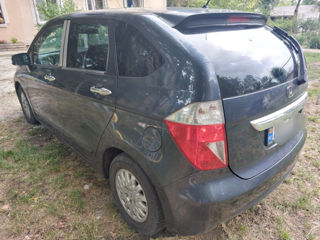 Honda FR-V foto 4