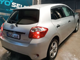 Toyota Auris foto 2