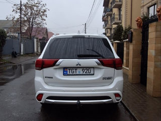 Mitsubishi Outlander foto 4