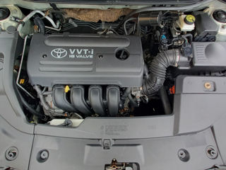 Toyota Avensis foto 18