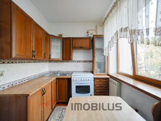 Apartament cu 3 camere, 48 m², Sculeni, Chișinău foto 2