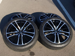 Set r22 Audi Q7, SQ7, Q8, SQ8, S-line, Etron, r22 275/40. Practic noi!