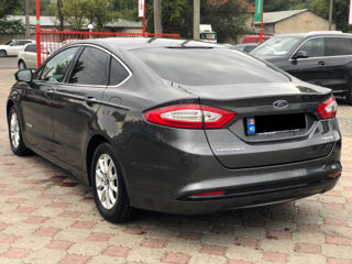 Ford Mondeo foto 3