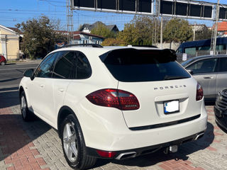 Porsche Cayenne foto 4