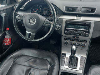 Volkswagen Passat foto 4