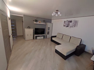 Apartament cu 3 camere, 70 m², Periferie, Edineț foto 3