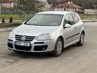 Volkswagen Golf foto 1