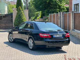 Mercedes E-Class foto 2