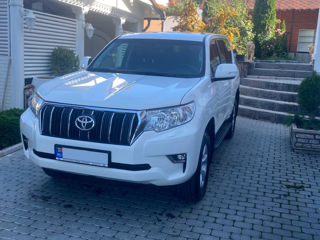 Toyota Land Cruiser Prado foto 1