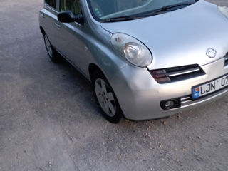 Nissan Micra foto 2