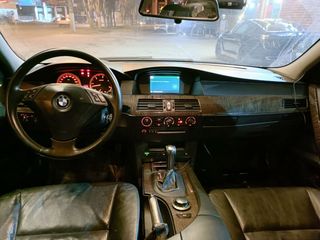 BMW 5 Series foto 6