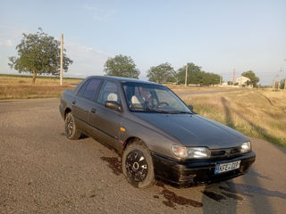 Nissan Sunny foto 5