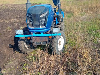 Mini tractor de 35 cai putere 44 tractiune prin cardan complet prițăp ,plug si freza foto 2