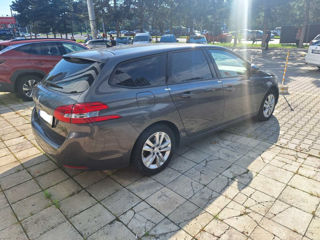 Peugeot 308 foto 3