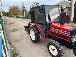 Tractor japonez Yanmar foto 2