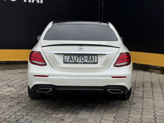 Mercedes E-Class foto 10