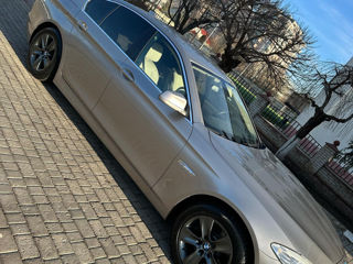 BMW 5 Series foto 3