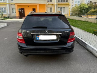 Mercedes C-Class foto 3