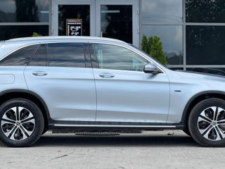 Mercedes GLC foto 8