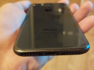 iPhone 8  foto 1