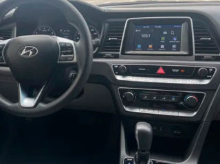 Hyundai Sonata foto 3