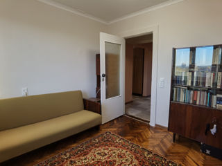 Apartament cu 3 camere, 67 m², Sculeni, Chișinău foto 8