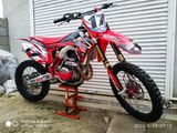 Honda CR450f foto 6