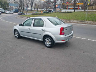 Dacia Logan foto 8