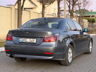 BMW 5 Series foto 4