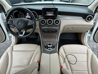 Mercedes GLC foto 8