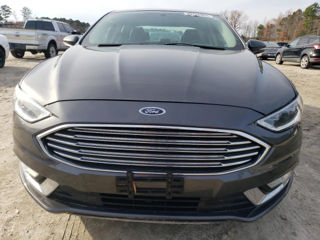 Ford Fusion foto 5